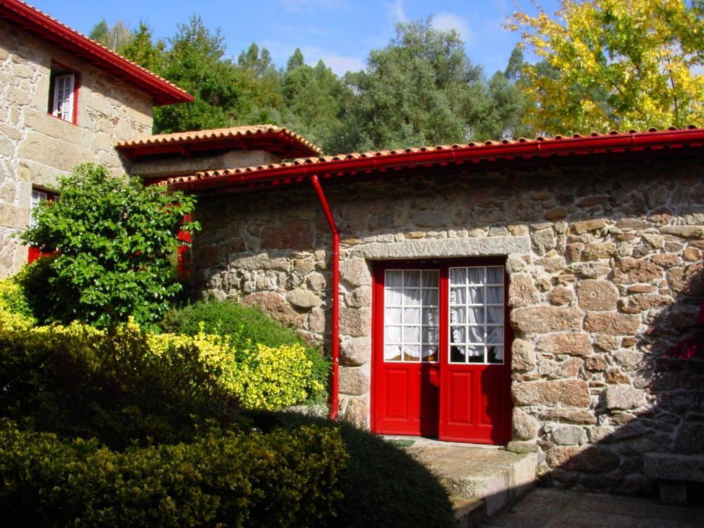 Quinta De Cima De Eiriz Guest House Guimarães Екстериор снимка